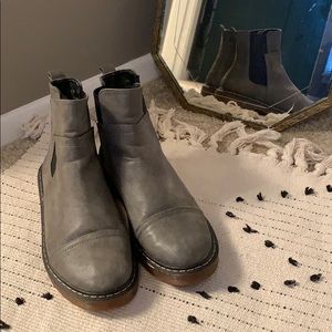 Grey Leather Like New Slip On Boot 41
